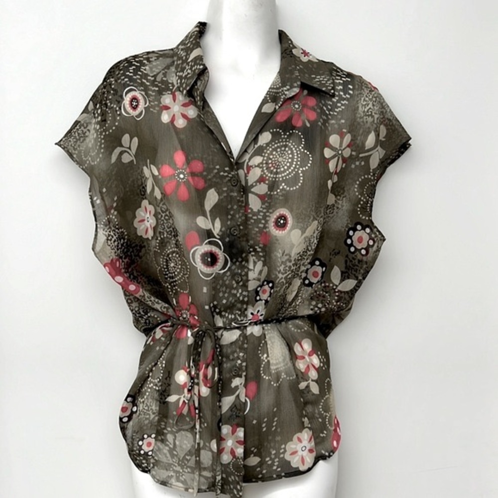 CLEO Petite | Vintage Skirt Floral Set in Pretty Green, Cream & Pink - Picture 5 of 11